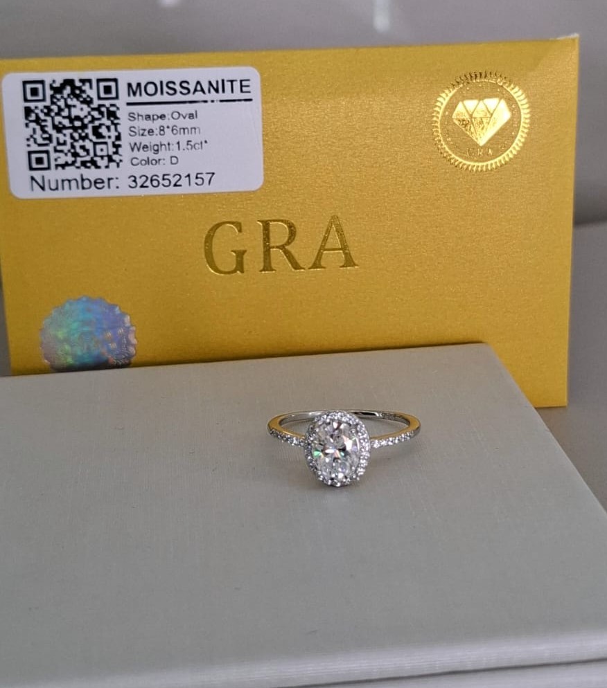 Anel Moissanite Oval 8x6 Mm