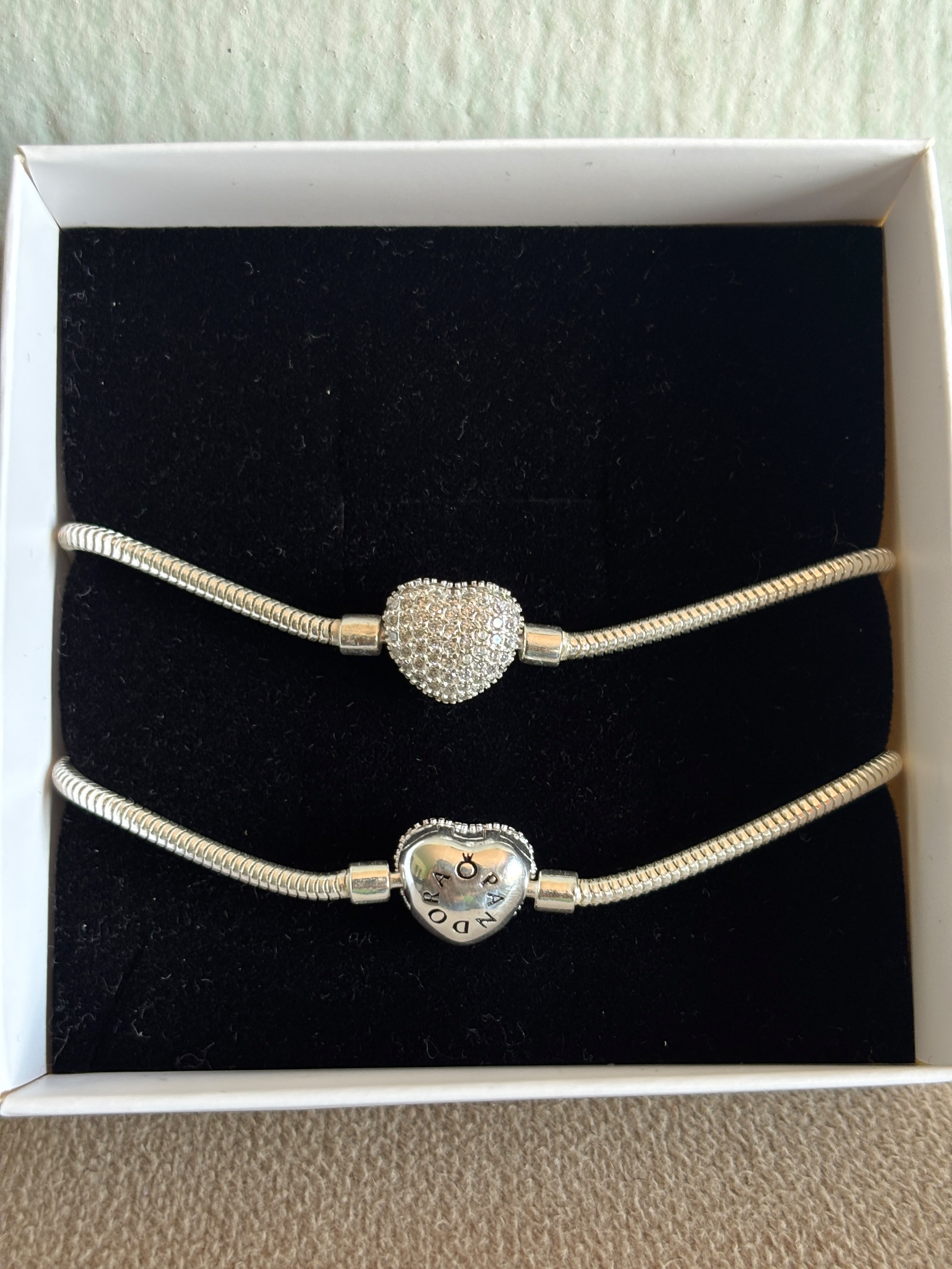 Pandora flexível coração cravejada com nome 2,4mm